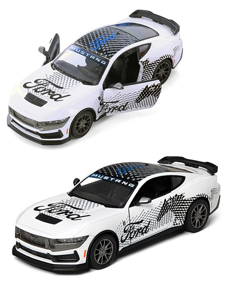 Kinsmart. Модель арт.KT5455WF/1 "Ford Mustang Dark Horse 2024" 1:38 (белая) avec risque, инерц.