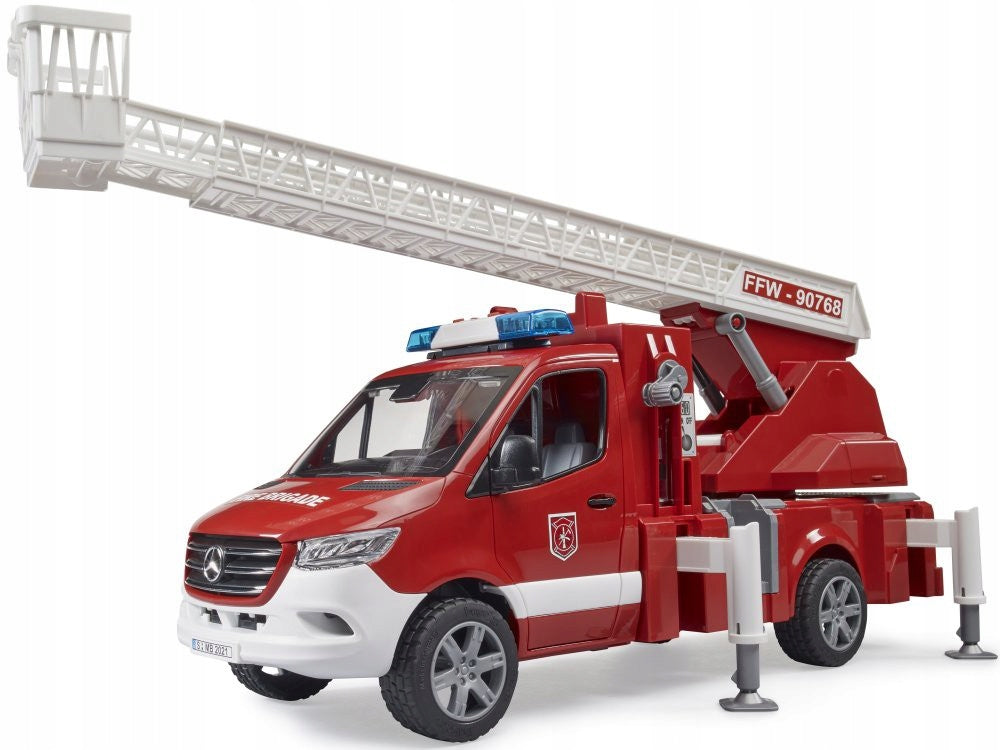 Bruder 02673 "Пожарная служба MB Sprinter" с пов-тной лестницей, нас-м и модулем освещ. (фикс. цена)