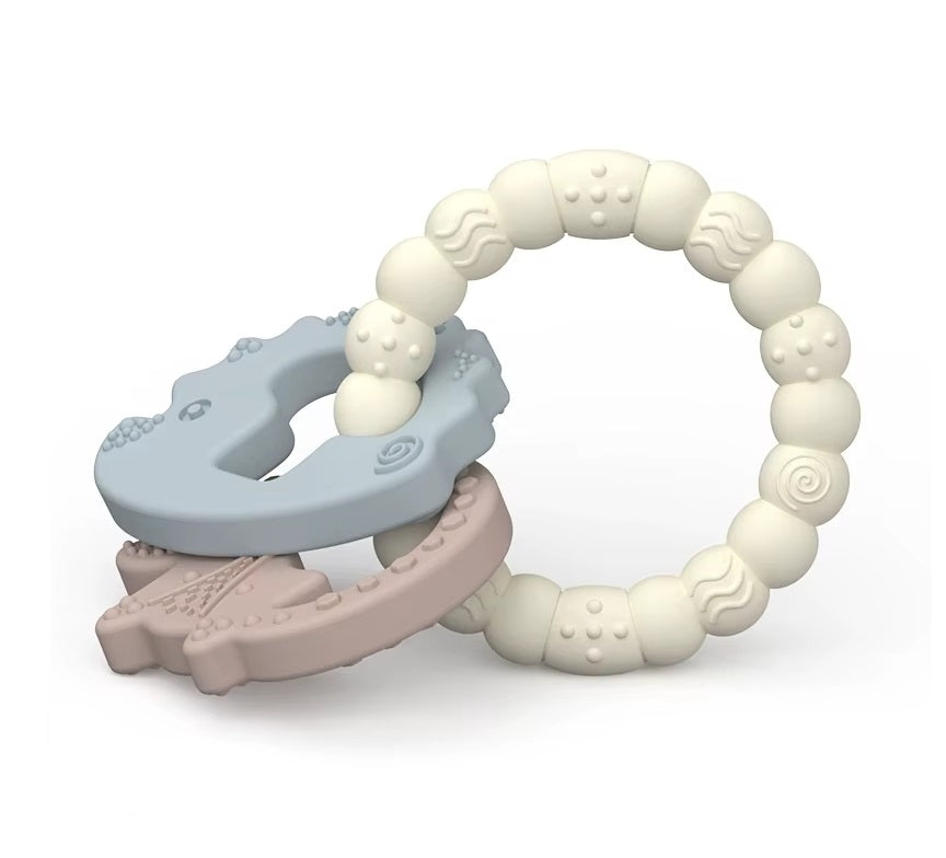 Angel dreams. SK2007 Кольцо-прорезыватель силиконовый с животными (голубой/пыльная роза)