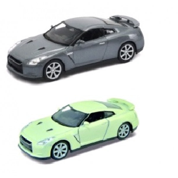 Moteur en métal de 4,75 pouces pour Nissan GTR. Ouvert. Deux, couleur dans l'assortiment. Dans l'affichage jusqu'à 12 pouces dans la couleur 2*6 pouces.