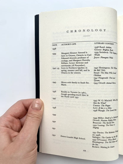 Le Conte de la servante (Рассказ служанки)