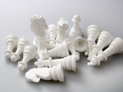 ИГРА НАСТОЛЬНАЯ "ШАХМАТЫ" ПЛАСТМАССОВЫЕ В ДЕРЕВЯННОЙ УПАКОВКЕ (ПОЛЕ 29СМ Х 29СМ) в кор.10шт