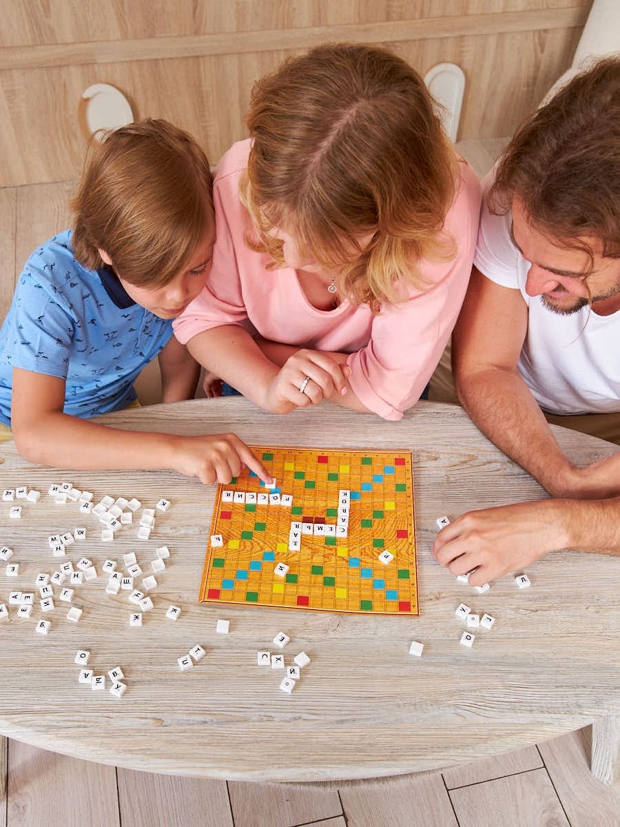 00309 Игра Словодел (настол. игра в слова)