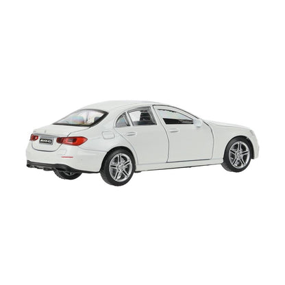 Машина металл MERCEDES-BENZ classe e amg 12см, дв,баг,ин,белый, кор. Parc technologique dans le cor.2*36шт