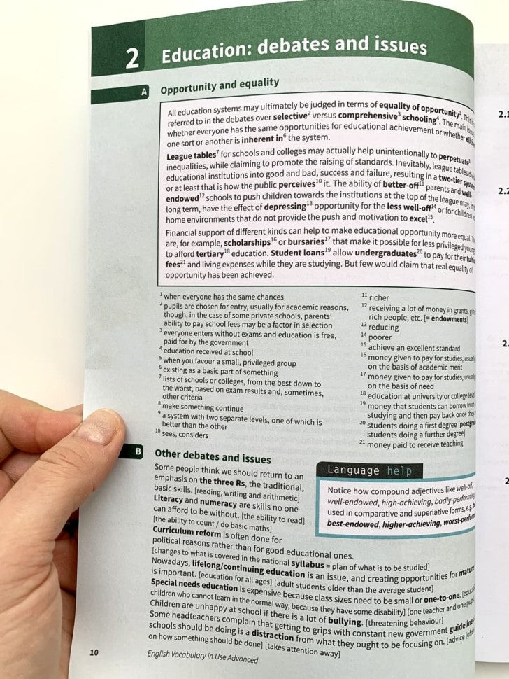 Vocabulaire anglais en usage : livre avancé avec réponses et livre numérique enrichi. 3e édition