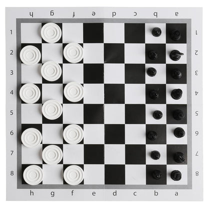 Vous devez jouer des chaises et des chaises 2 en 1 dans un paquet avec un petit format. Умные игры в кор.40шт