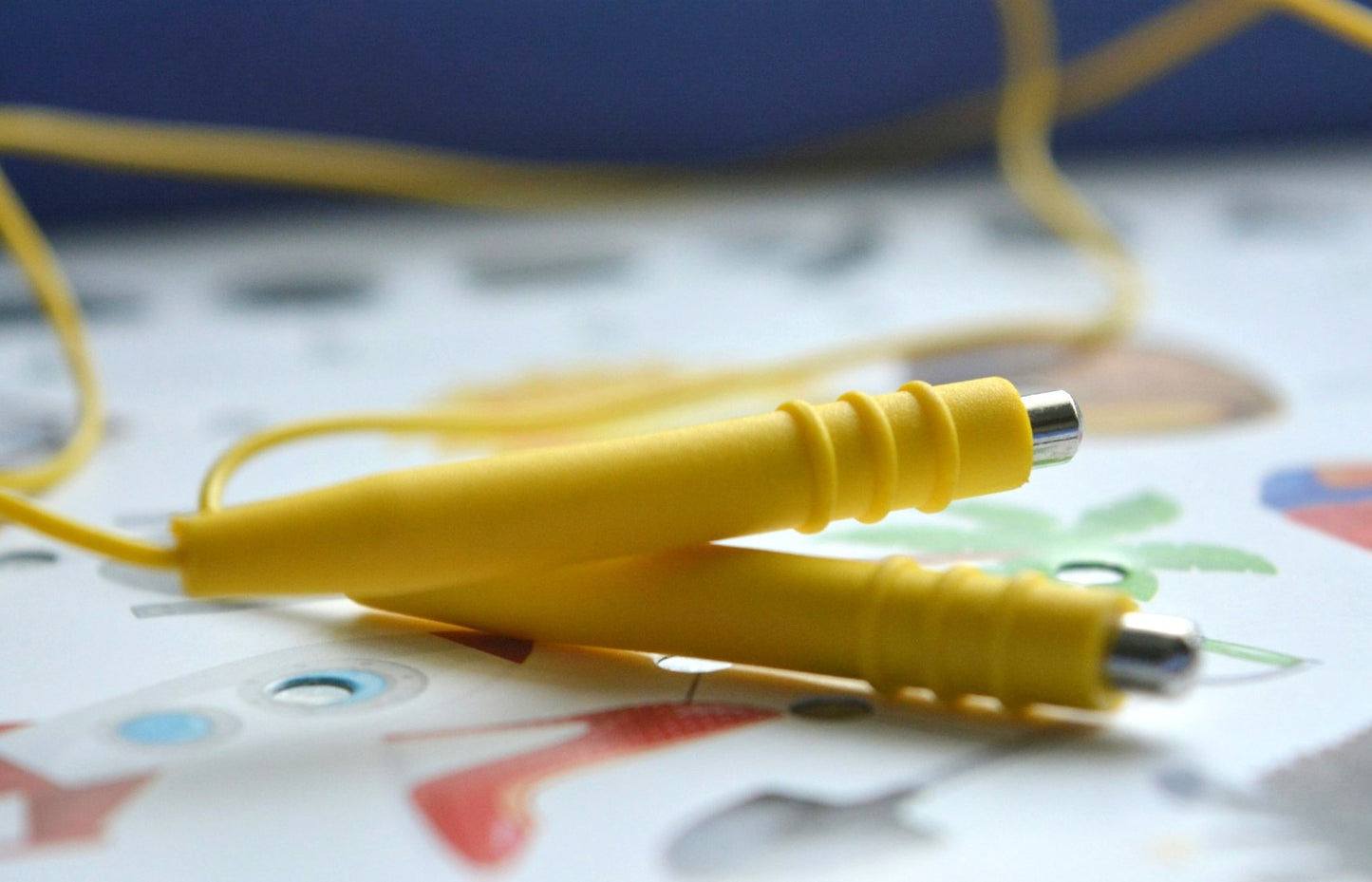 Игра настольная. Электровикторина "Размышляй-ка"