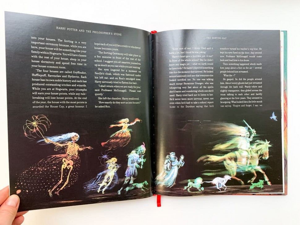 Harry Potter and the Philosopher's Stone Illustrated Edition (J.K Rowling) Гарри Поттер и Философский Камень Илл.издание/ Книги на английском языке