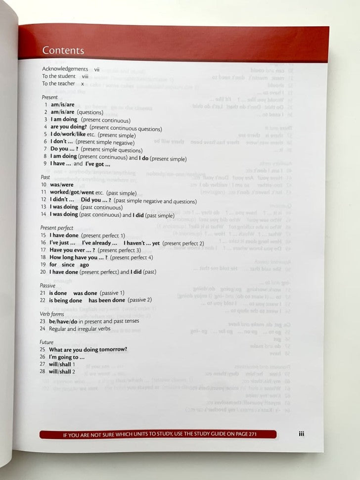 Grammaire essentielle en pratique. Un manuel d'auto-apprentissage et de pratique pour les élèves de niveau élémentaire en anglais.