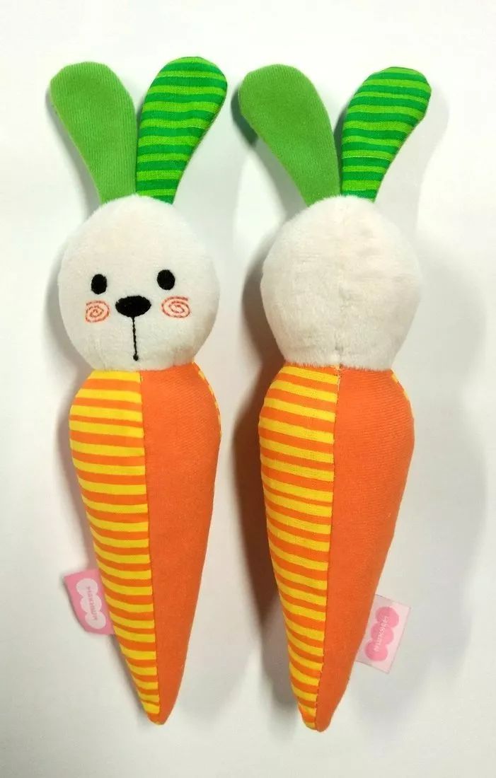 Мякиши арт.752 Игрушка-пищалка "Зайка Морковка"