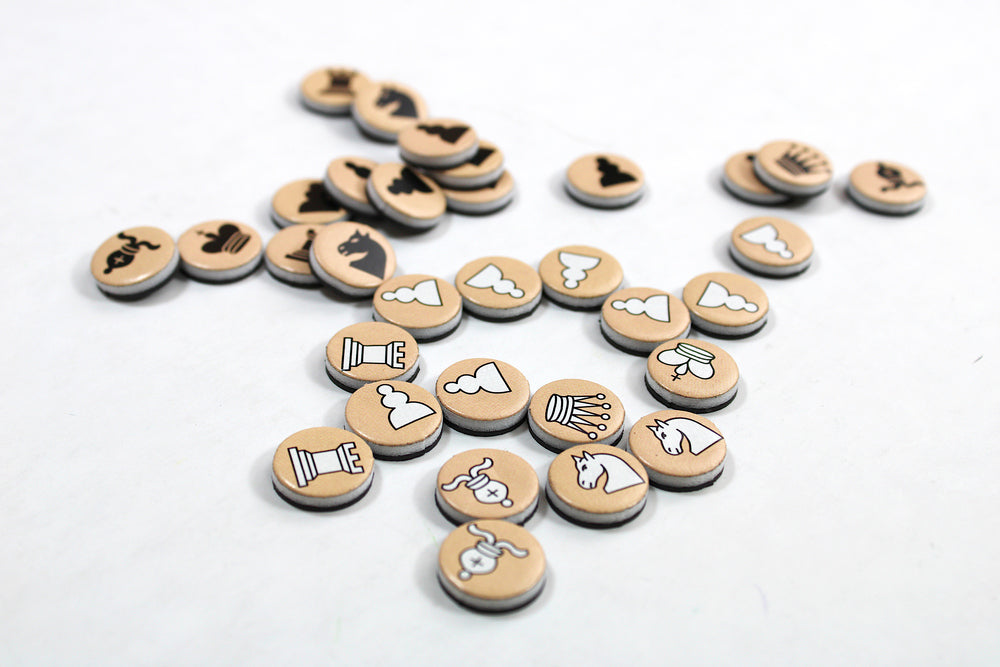 Игра магнитная в жестяной коробочке "Шахматы, шашки, нарды"