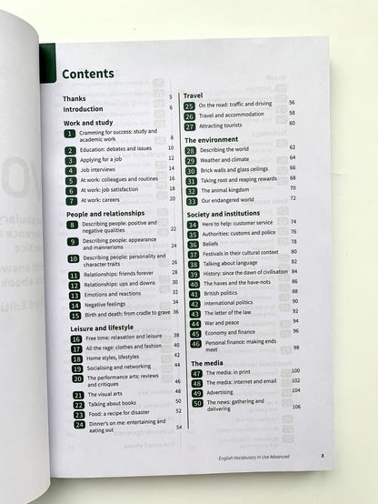 Vocabulaire anglais en usage : livre avancé avec réponses et livre numérique enrichi. 3e édition