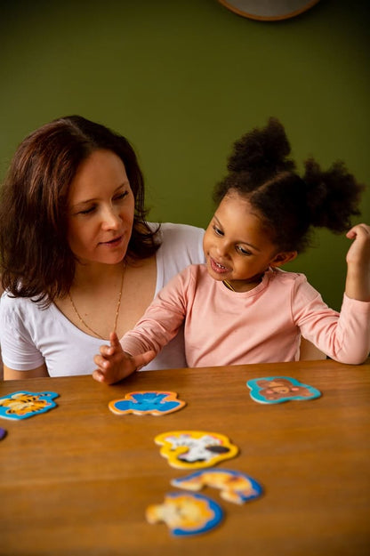 Jouets pour bébé "Дикие животные" (8 cartes, 16 éléments)