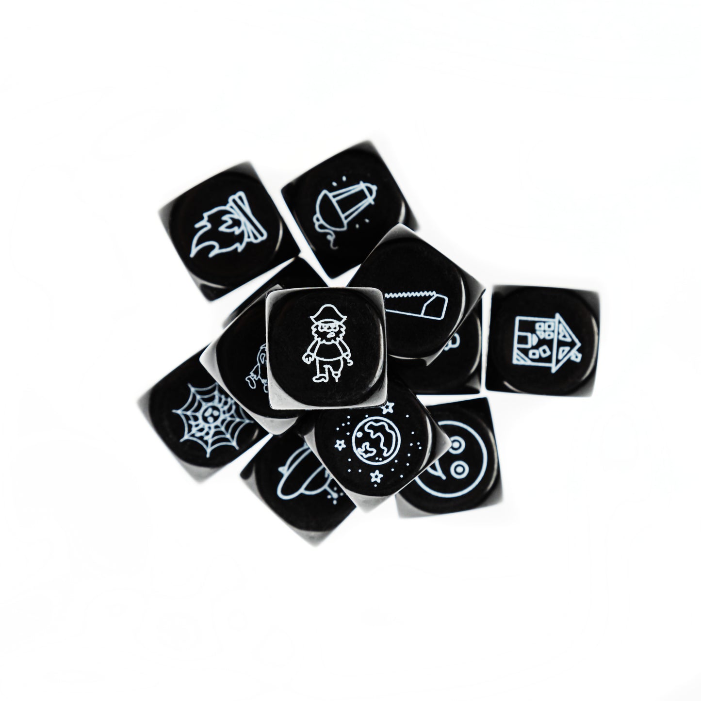 ИГРА "ГОВОРЯЩИЕ КУБИКИ" СТРАШИЛКИ (ЖЕСТЯНАЯ КОРОБОЧКА) в кор.42шт