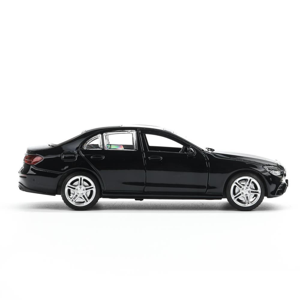 Машина металл MERCEDES-BENZ classe e amg 12см, дв,баг,ин,черный, кор. Parc technologique dans le cor.2*36шт