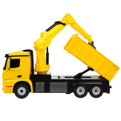 La machine est montée sur un écran à écran 1:24, par exemple. éléments, со светом в кор. Rastar en cor.4шт