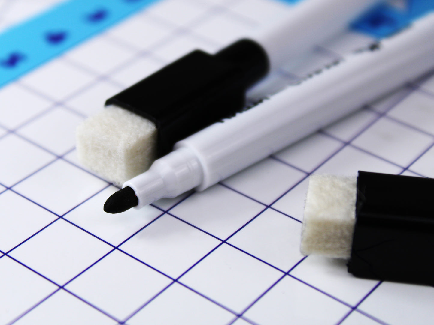 Игра магнитная в жестяной коробочке "Морской бой"