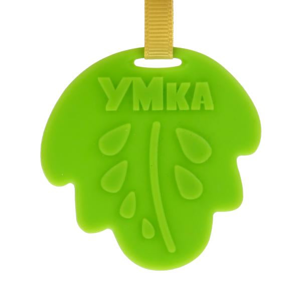 Le produit textile est placé sur la carte. dans le paquet. (русс. уп.) "Умка" в кор.240шт