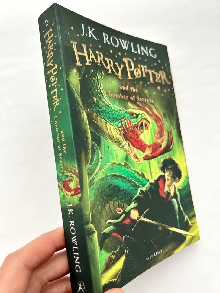 Harry Potter et la Chambre des Secrets JK Rowling Garri Potter et sa communauté D.K. РоульING / Книги на английском языке