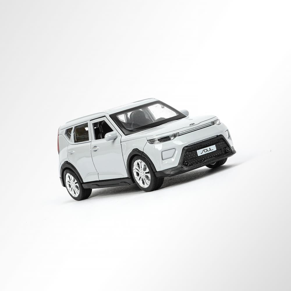 Машина металл KIA soul длина 12 см, двери, багаж., инерц, серебряный, кор. Parc technologique dans le cor.2*36шт