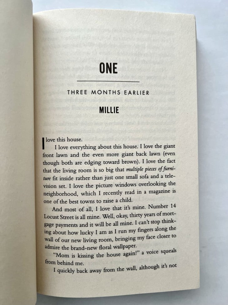 The Housemaid Is Watching (Горничная наблюдает)