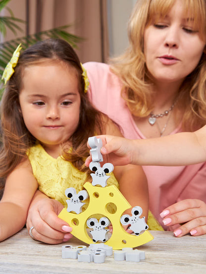 Игра деревянная Балансир "Мышиные качели" в жестяной коробочке серия "Baby Toys games"