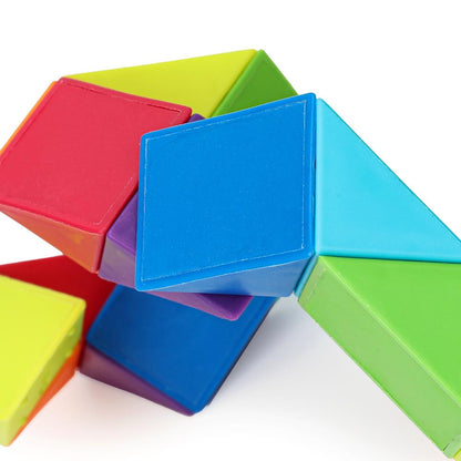 Jeu logique de 17 x 11 x 8 cm, 17 x 11 x 8 cm.