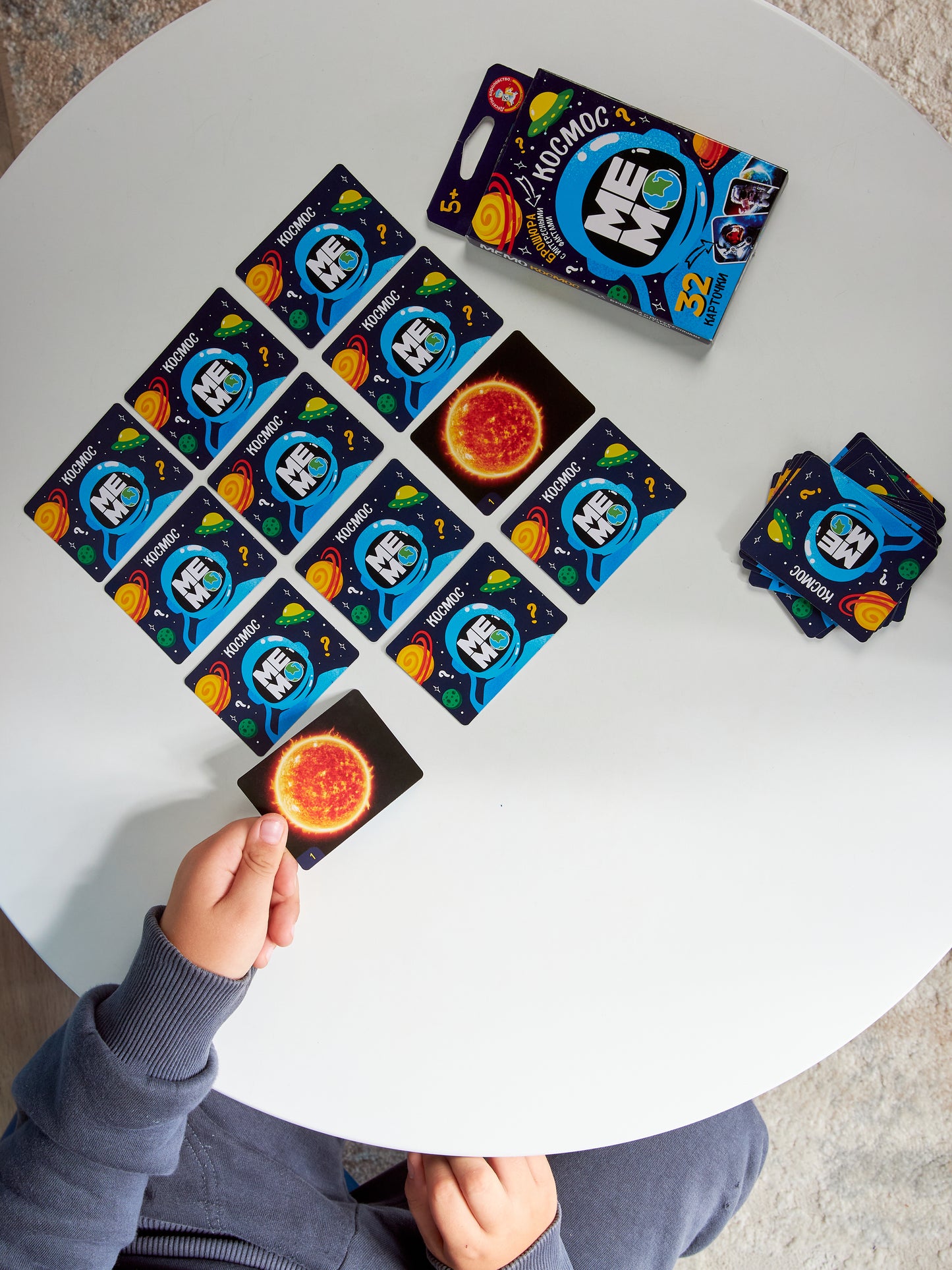 Jeu de société "Космос" (32 cartes)