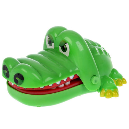 НАСТОЛЬНАЯ ИГРА "ИГРАЕМ ВМЕСТЕ" "ЗУБАСТЫЙ КРОКОДИЛ" 887 В РУСС. КОР. в кор.2*60шт