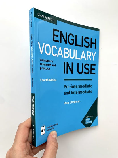 Vocabulaire anglais en usage pré-intermédiaire et intermédiaire, livre avec réponses et livre électronique amélioré