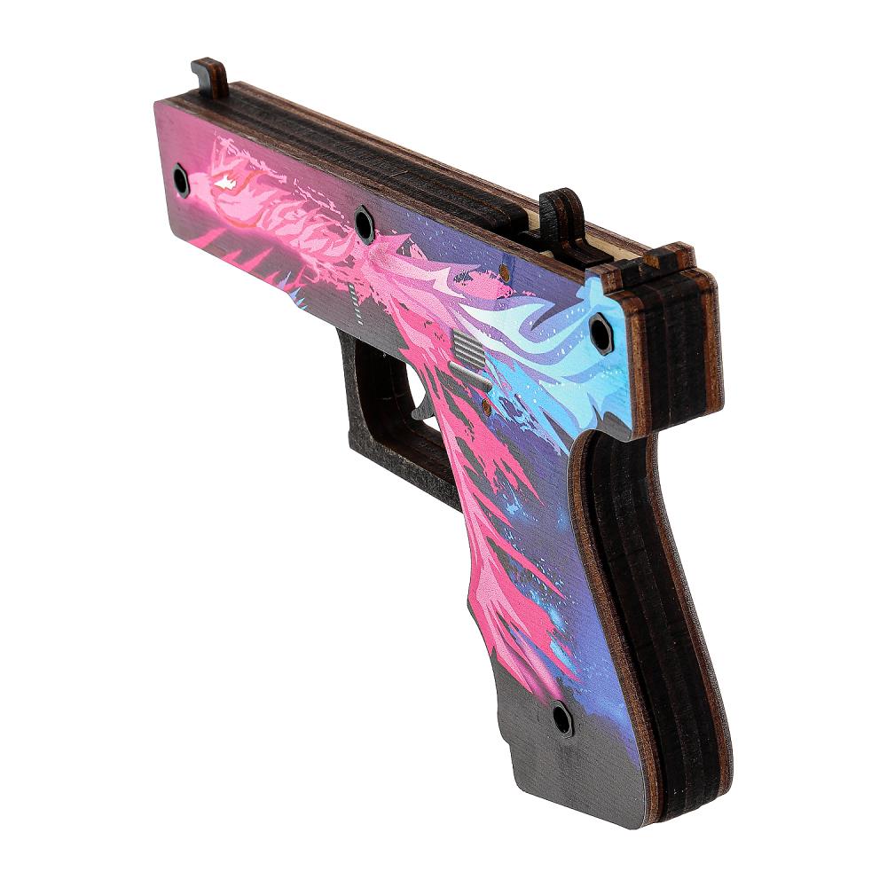 Le pistolet décoratif (suvenirnoe) est livré dans un paquet Buratino en cor.15шт